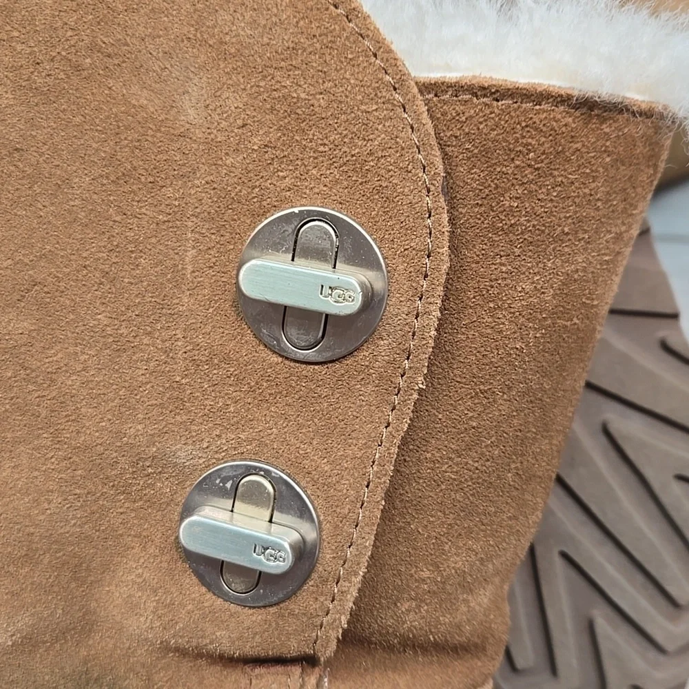Ugg Australia Women Cozy Suede Sheepskin Boots Shoes Sz 10